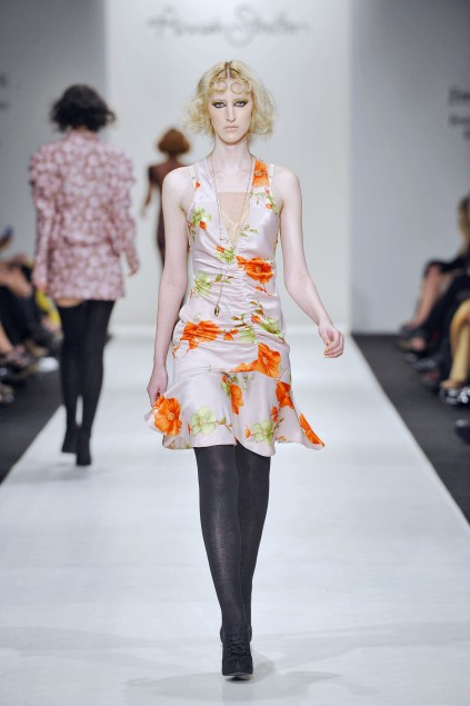 Annah Stretton fashion show for Spring/Summer 2010