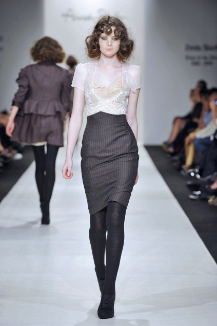 Annah Stretton fashion show for Spring/Summer 2010