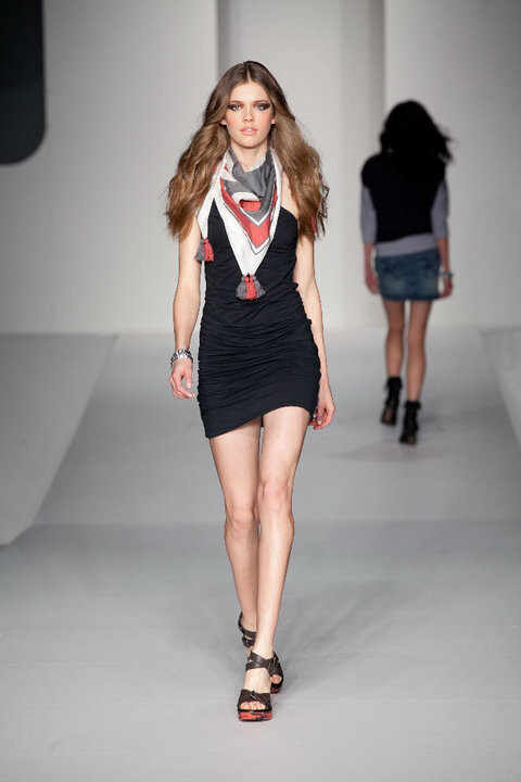 Victoria Lee featured in  the KOOKAI fashion show for Spring/Summer 2010