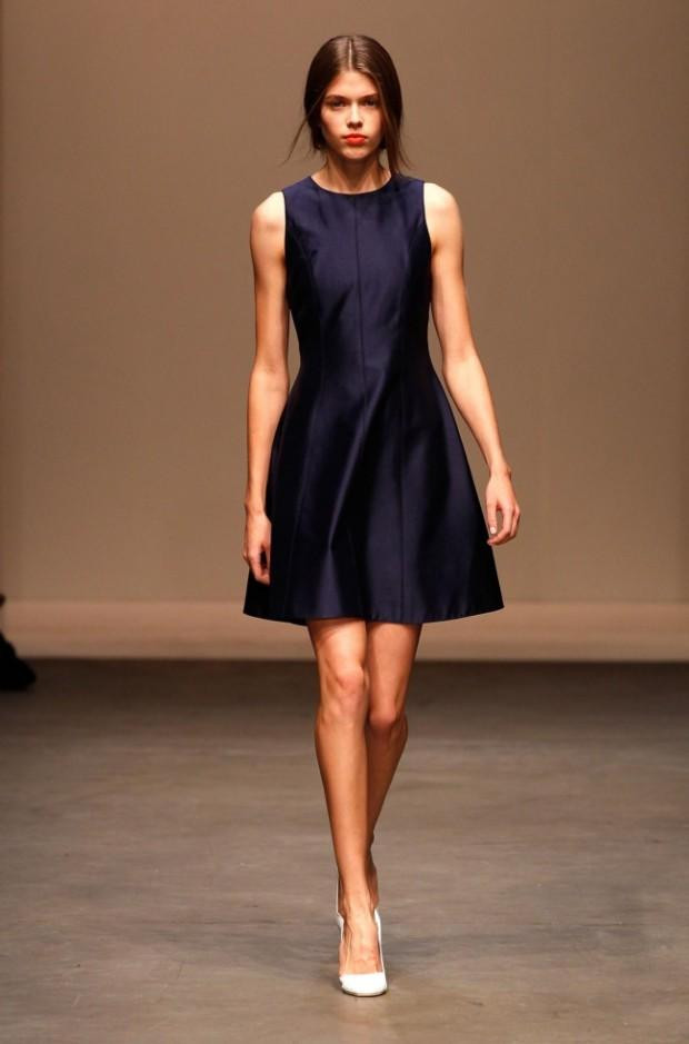 Victoria Lee featured in  the Yeojin Bae fashion show for Spring/Summer 2011