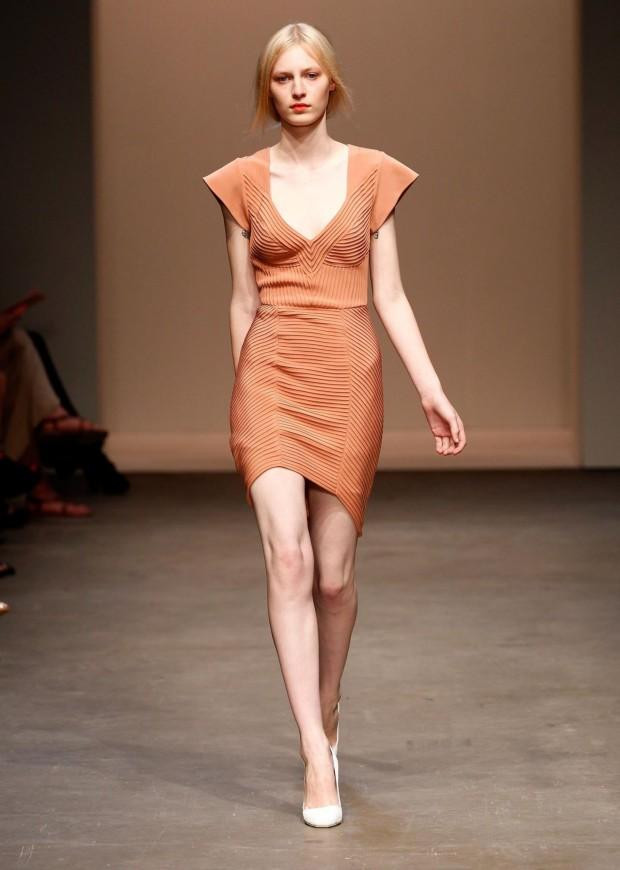 Yeojin Bae fashion show for Spring/Summer 2011