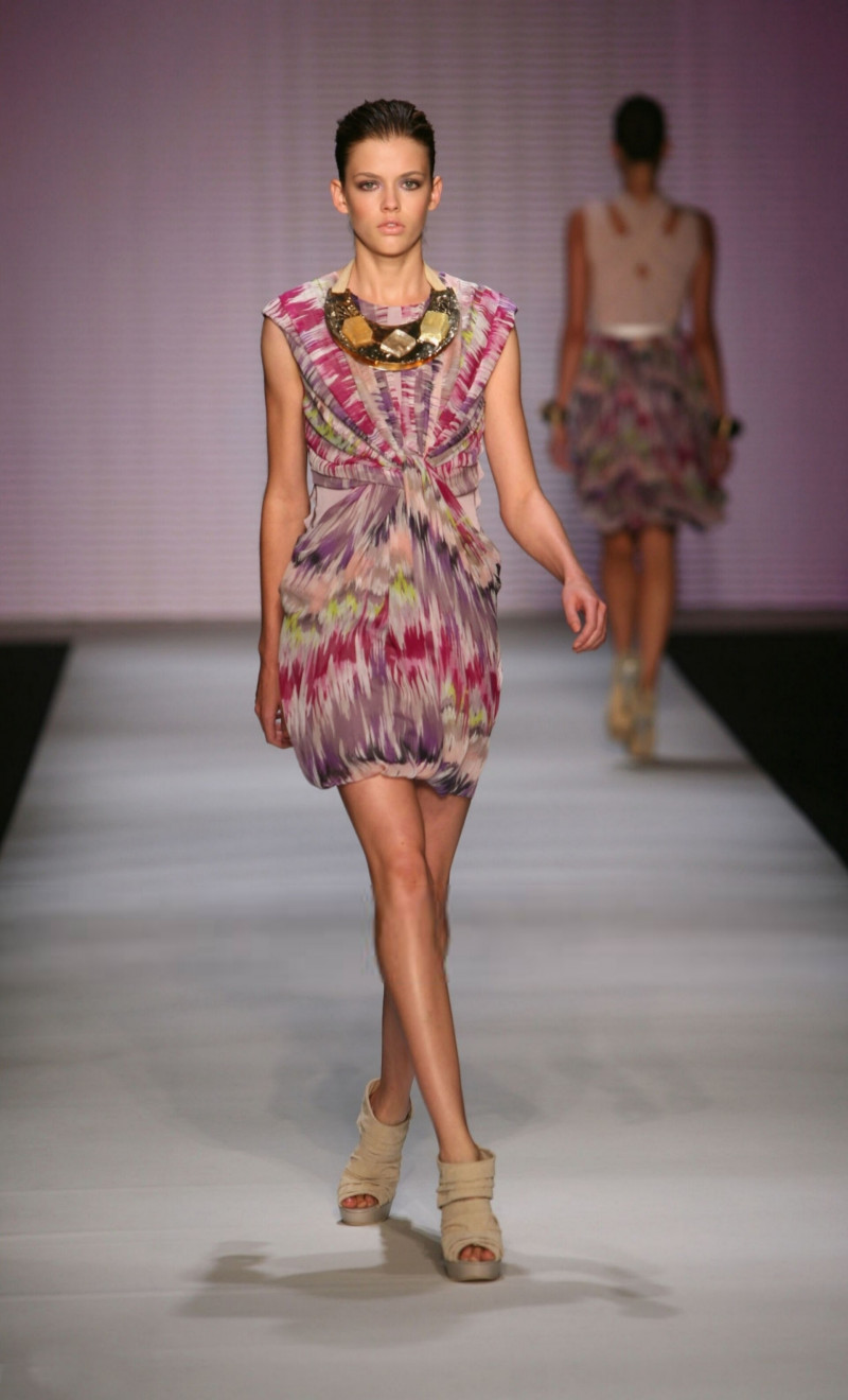 Victoria Lee featured in  the Zimmermann fashion show for Spring/Summer 2009