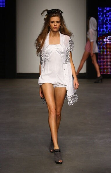 Victoria Lee featured in  the Annah Stretton fashion show for Spring/Summer 2009