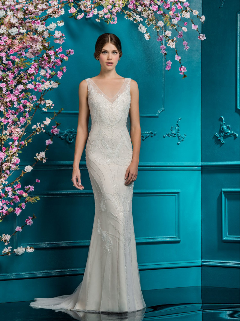 Victoria Lee featured in  the Ellis Bridal catalogue for Spring/Summer 2018