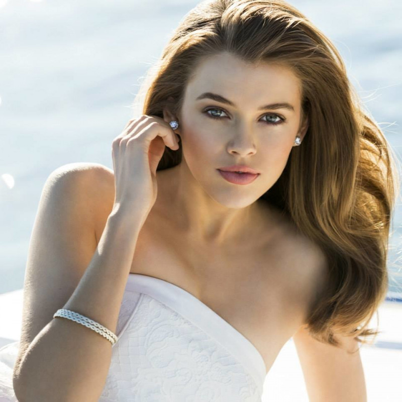 Victoria Lee featured in  the Forever New Summer in The Hamptons advertisement for Summer 2014