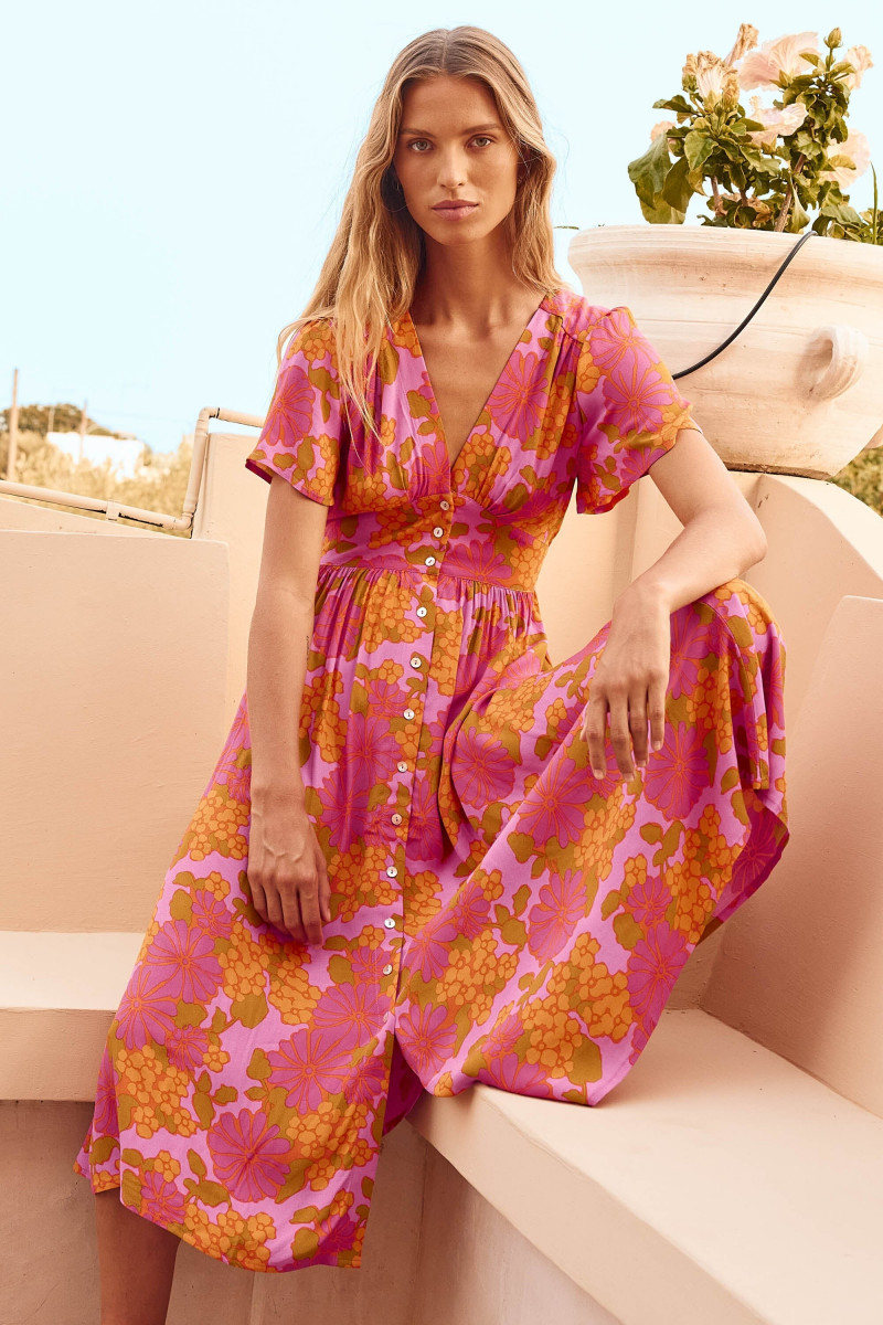 Lea Dina Mohr Seelenmeyer featured in  the Mister Zimi catalogue for Resort 2023