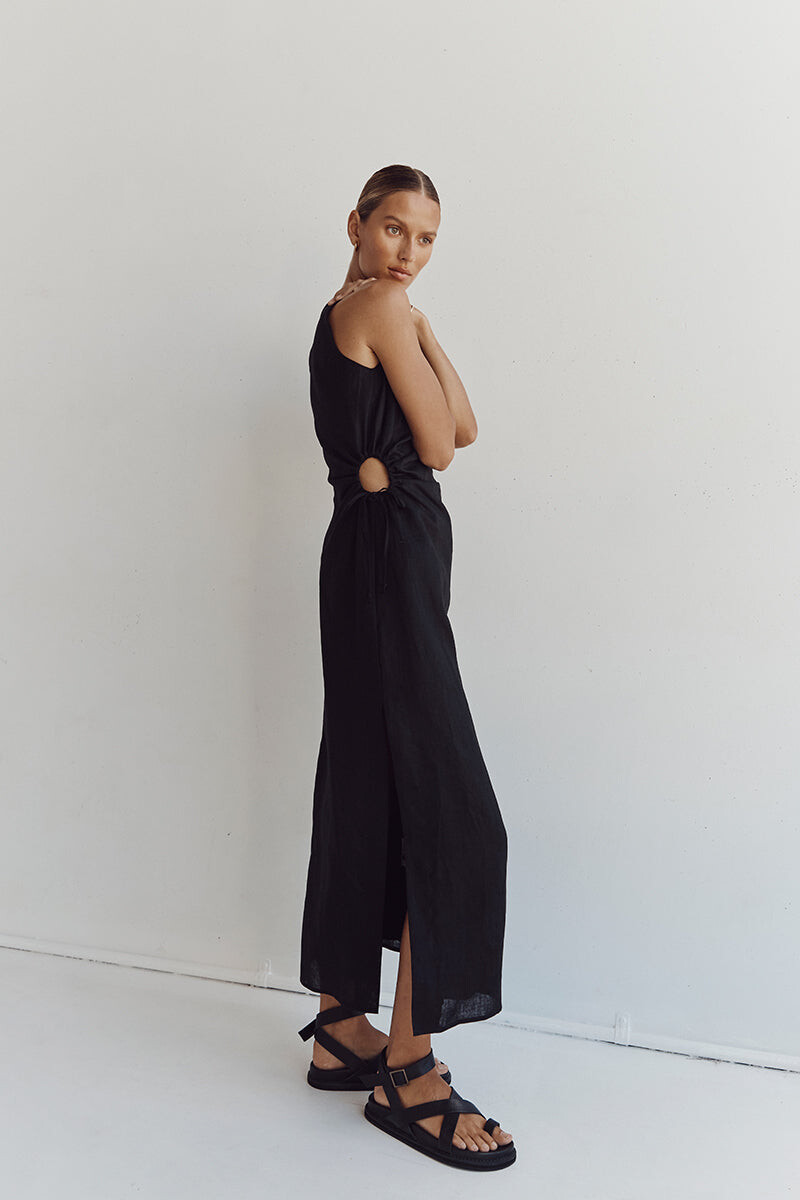 Lea Dina Mohr Seelenmeyer featured in  the Dissh catalogue for Spring/Summer 2023