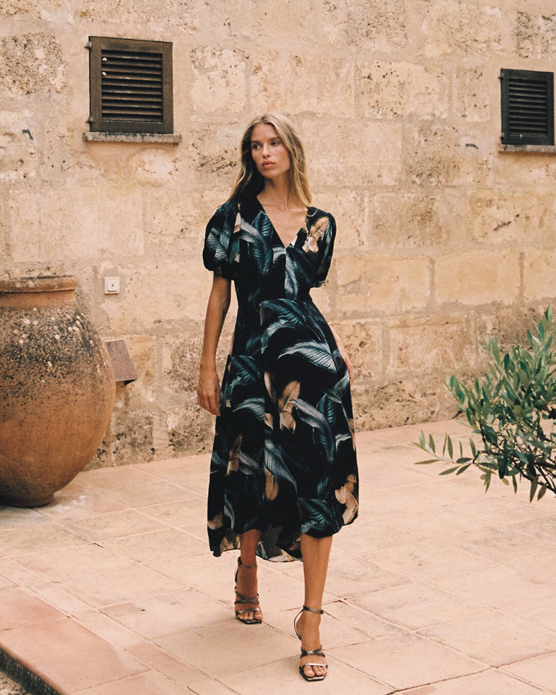 Lea Dina Mohr Seelenmeyer featured in  the Witchery Paradise Found lookbook for Spring 2022