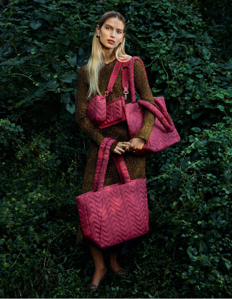 Lea Dina Mohr Seelenmeyer featured in  the Mimco advertisement for Winter 2022