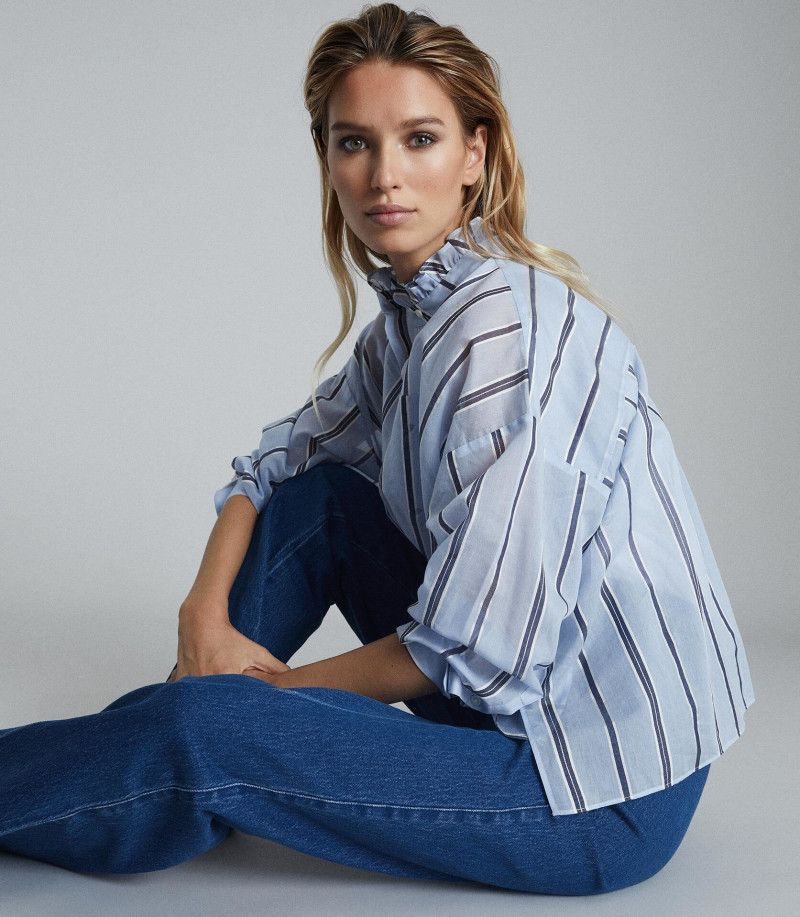 Lea Dina Mohr Seelenmeyer featured in  the Reiss catalogue for Autumn/Winter 2021