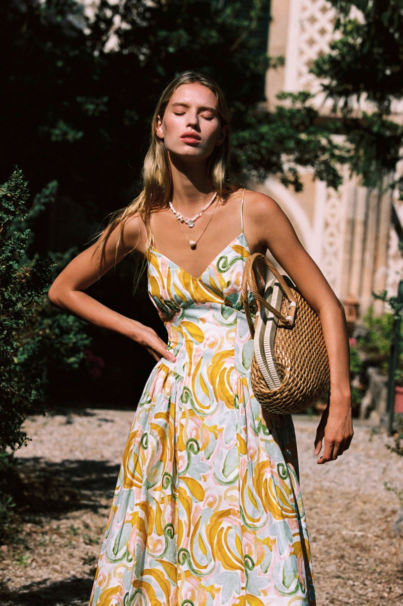 Lea Dina Mohr Seelenmeyer featured in  the steele lookbook for Resort 2021