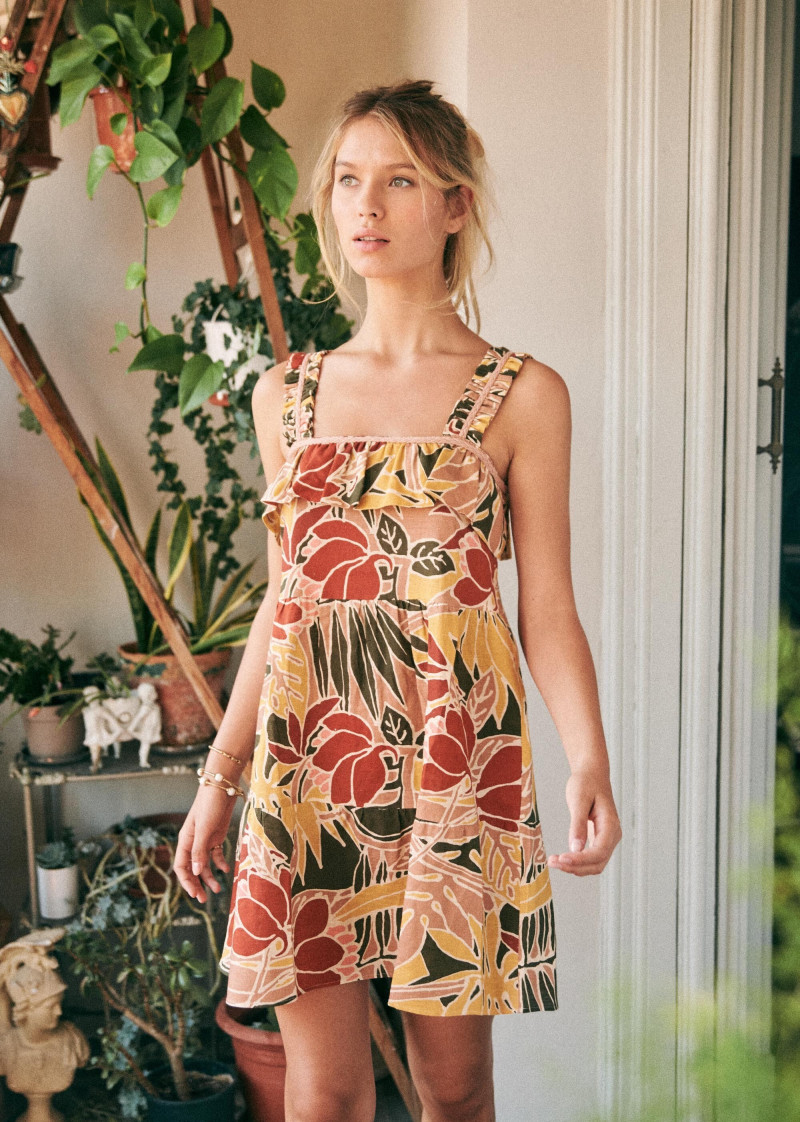 Lea Dina Mohr Seelenmeyer featured in  the Sézane Act 2 lookbook for Summer 2019