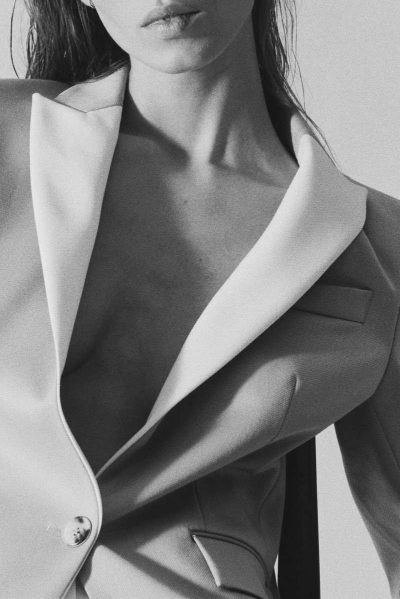 Lea Dina Mohr Seelenmeyer featured in  the Reiss lookbook for Spring/Summer 2021