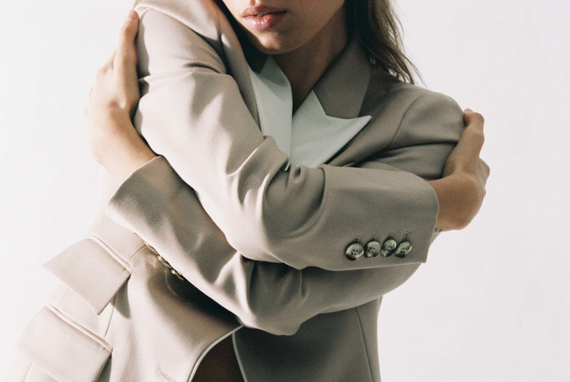 Lea Dina Mohr Seelenmeyer featured in  the Reiss lookbook for Spring/Summer 2021