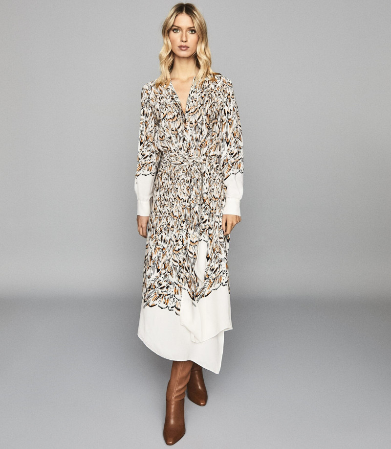 Lea Dina Mohr Seelenmeyer featured in  the Reiss catalogue for Autumn/Winter 2019