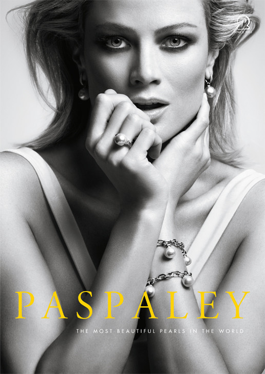 Carolyn Murphy featured in  the Paspaley advertisement for Spring/Summer 2011