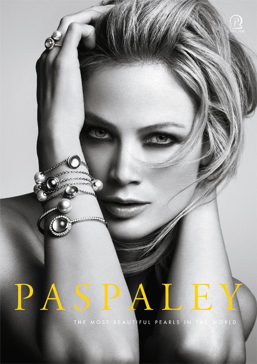 Carolyn Murphy featured in  the Paspaley advertisement for Spring/Summer 2011
