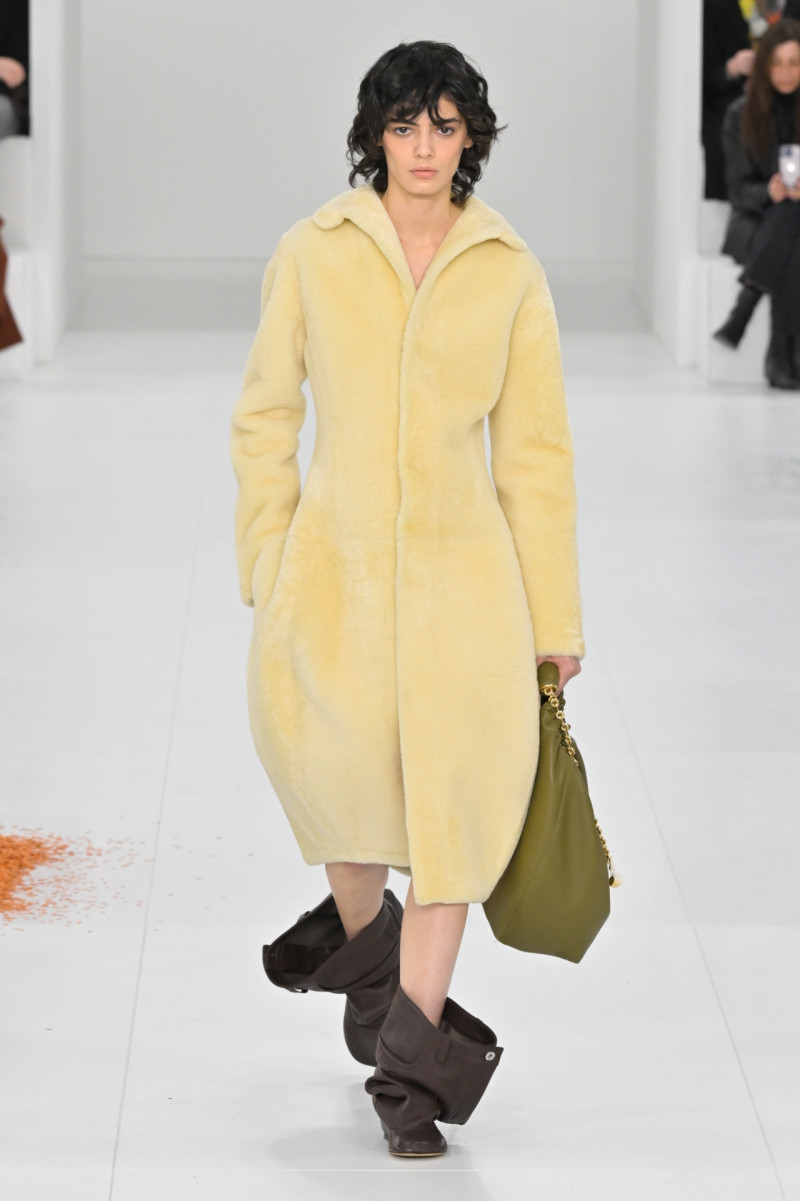 Sihana Shalaj featured in  the Loewe fashion show for Autumn/Winter 2023