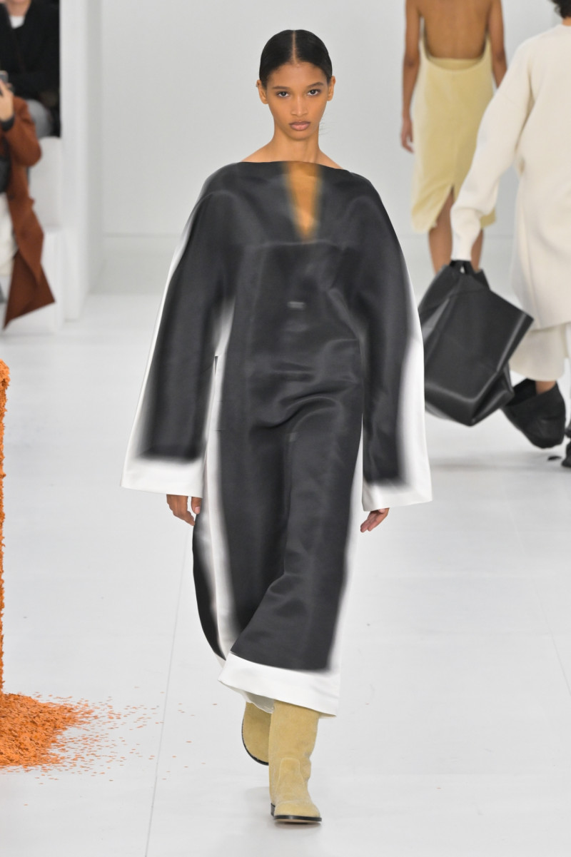 Loewe fashion show for Autumn/Winter 2023