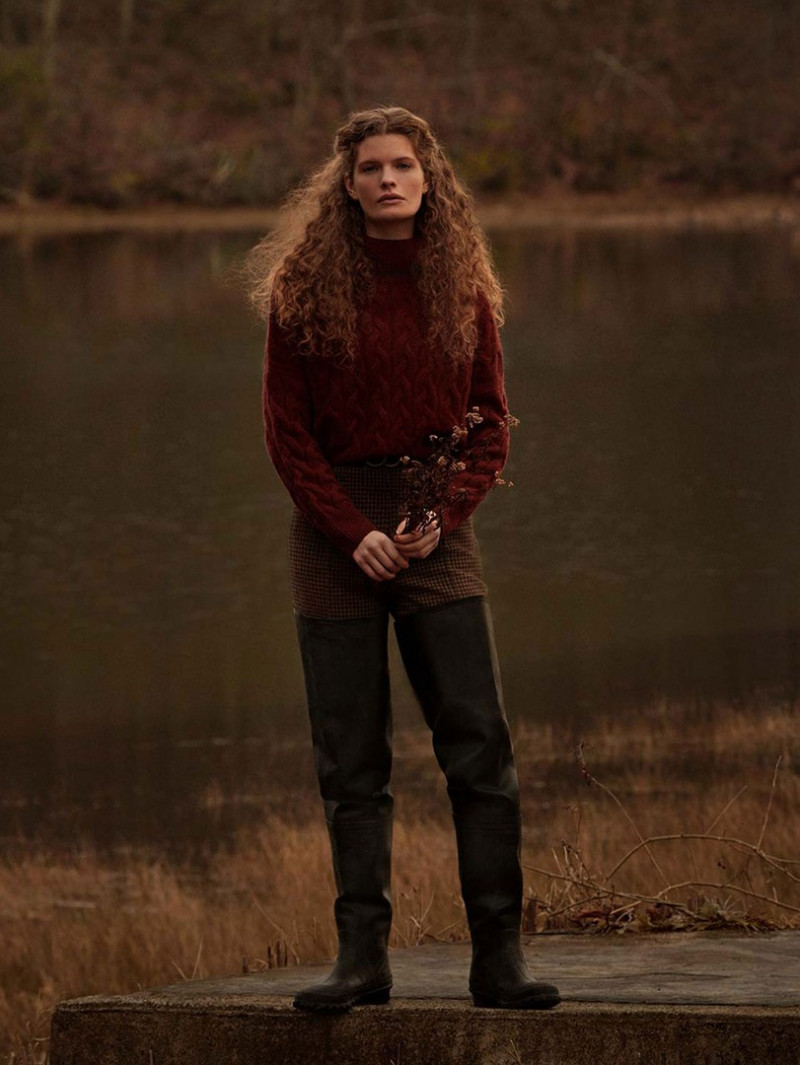 Carolina Burgin featured in  the Massimo Dutti Wild nature lookbook for Holiday 2019