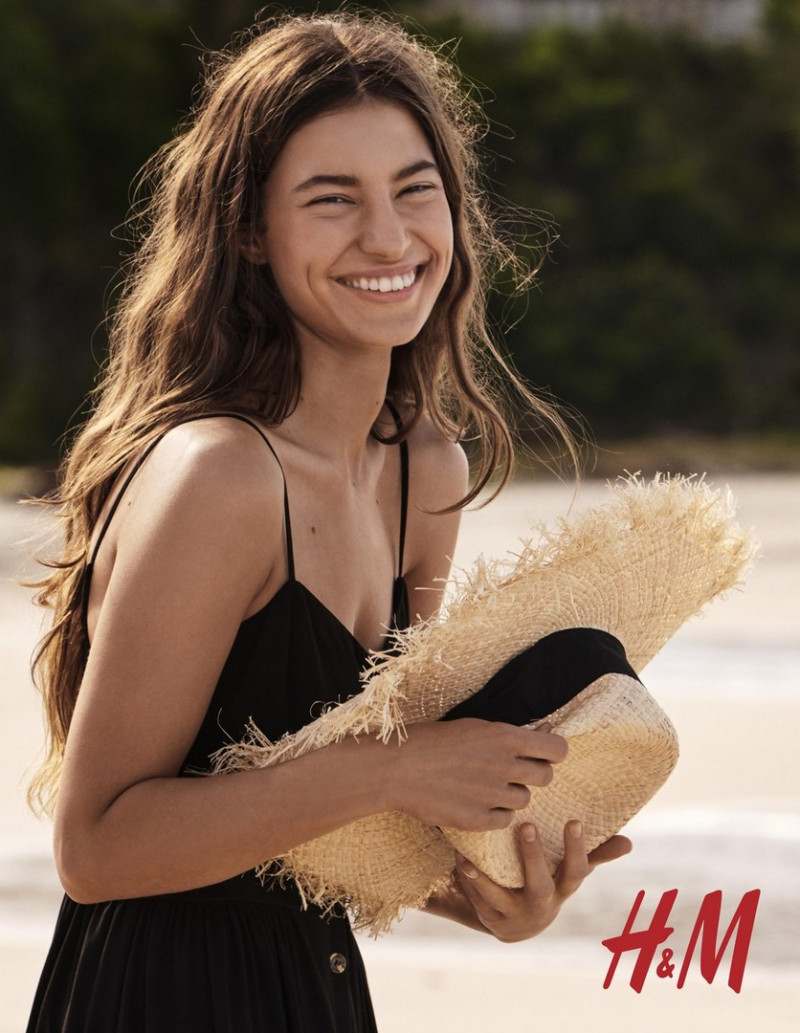 H&M advertisement for Summer 2019