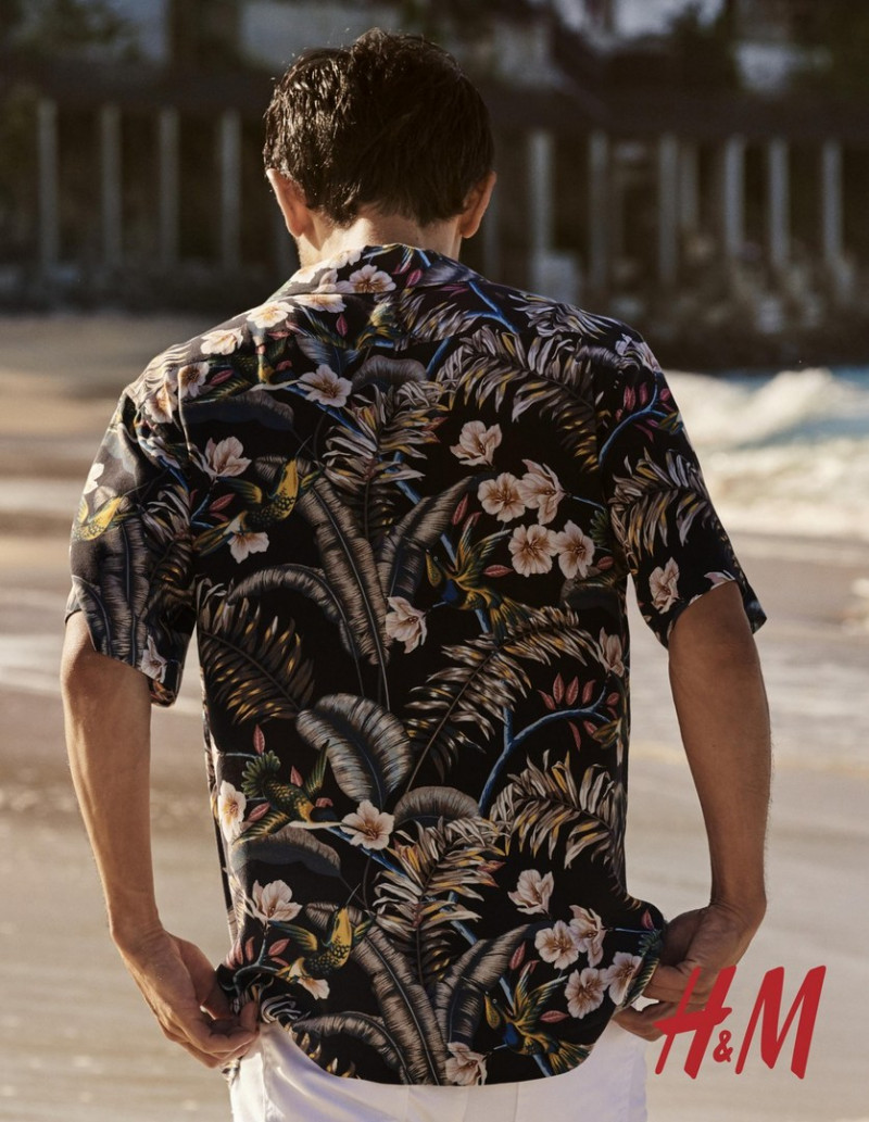 H&M advertisement for Summer 2019