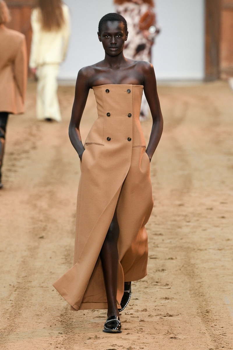 Stella McCartney fashion show for Autumn/Winter 2023