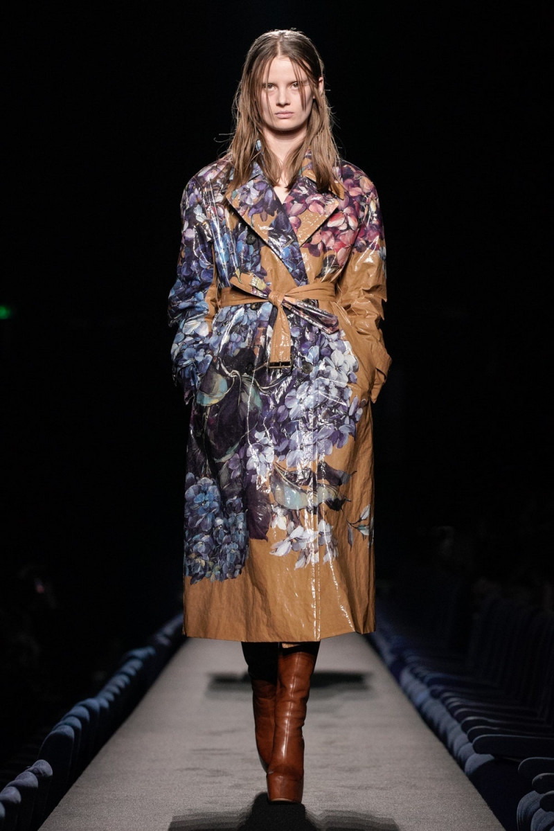 Dries van Noten fashion show for Autumn/Winter 2023