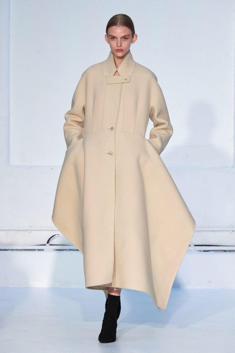 Dawei by Belle Ninon fashion show for Autumn/Winter 2023