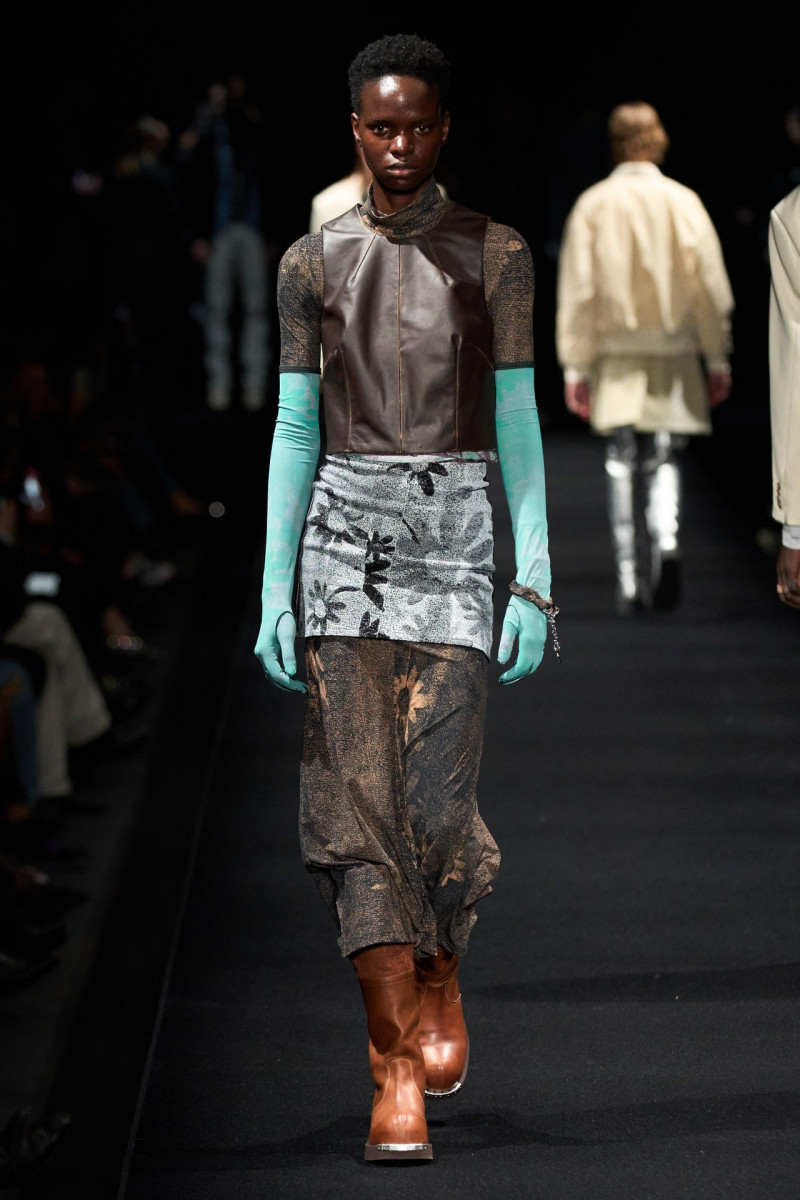 MM6 Maison Martin Margiela fashion show for Autumn/Winter 2023