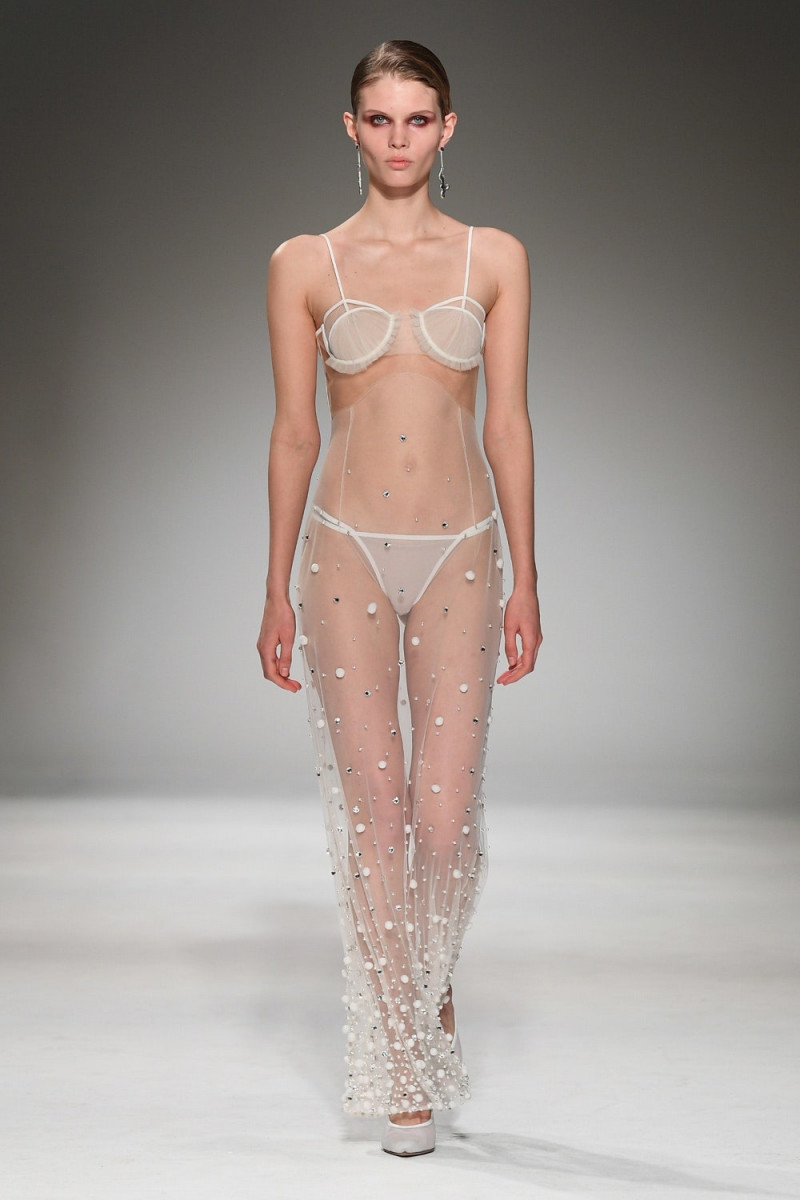 Ida Heiner featured in  the Nensi Dojaka fashion show for Autumn/Winter 2023