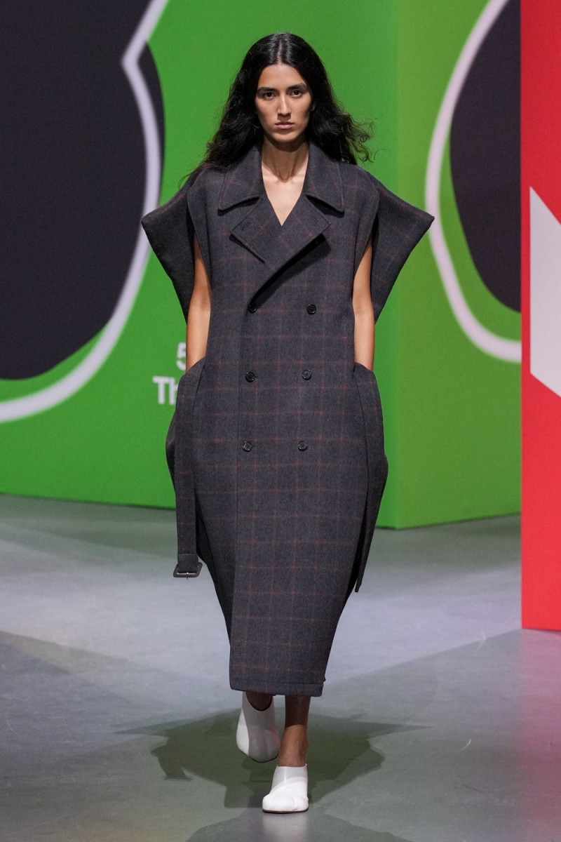 Camila Allende featured in  the J.W. Anderson fashion show for Autumn/Winter 2023