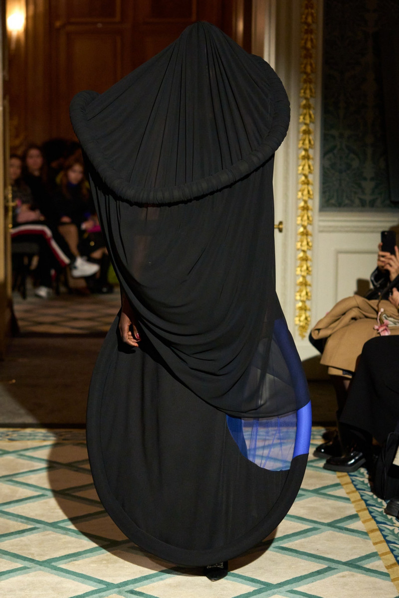 Roksanda Ilincic fashion show for Autumn/Winter 2023