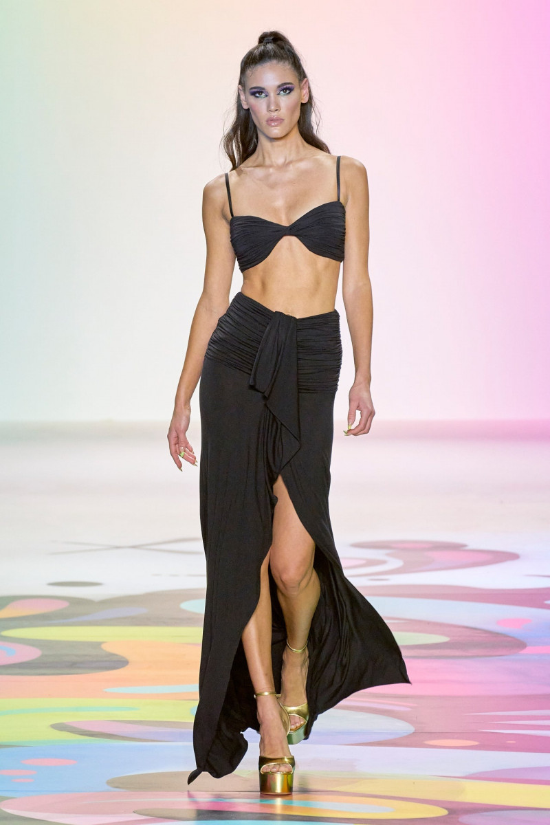 Natalie Kuckenburg featured in  the Sergio Hudson fashion show for Autumn/Winter 2023