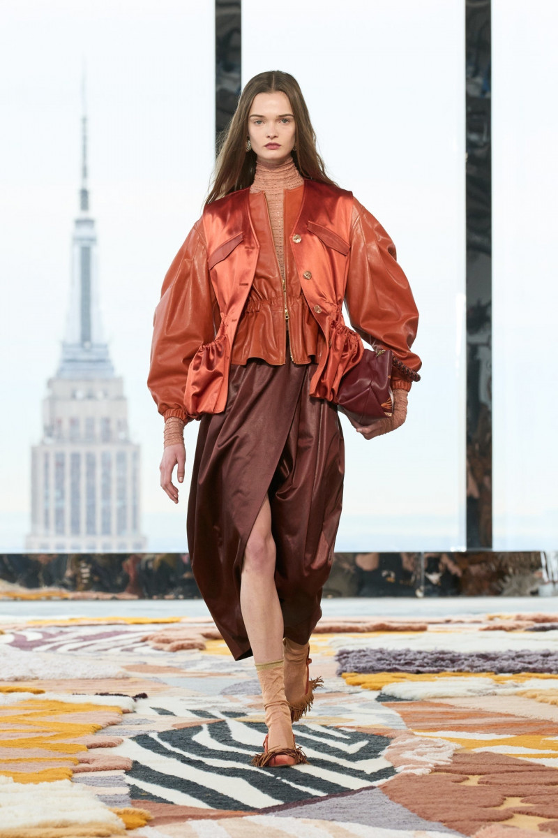 Lulu Tenney featured in  the Ulla Johnson fashion show for Autumn/Winter 2023