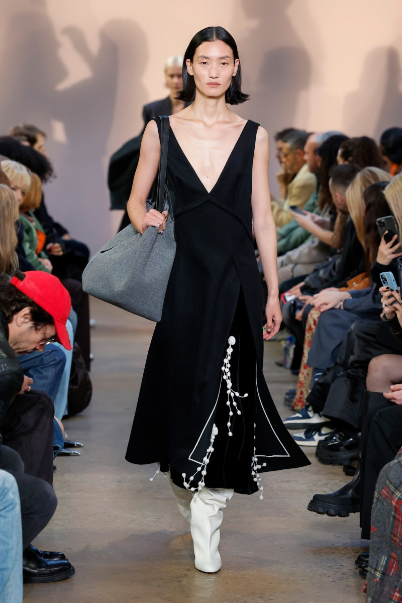 Proenza Schouler fashion show for Autumn/Winter 2023