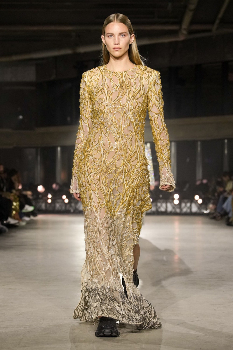 Rebecca Leigh Longendyke featured in  the Jonathan Simkhai fashion show for Autumn/Winter 2023