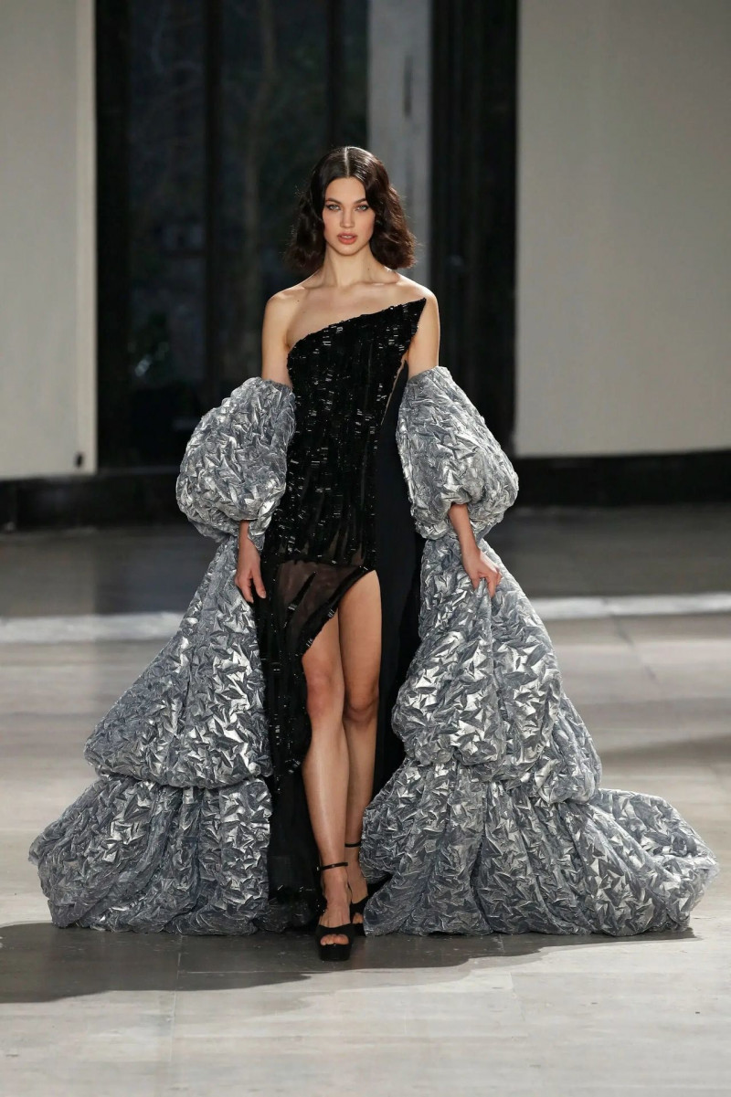 Tony Ward fashion show for Spring/Summer 2023