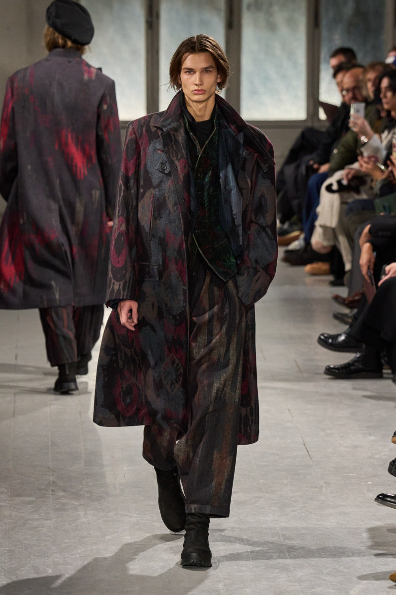 Yohji Yamamoto fashion show for Autumn/Winter 2023