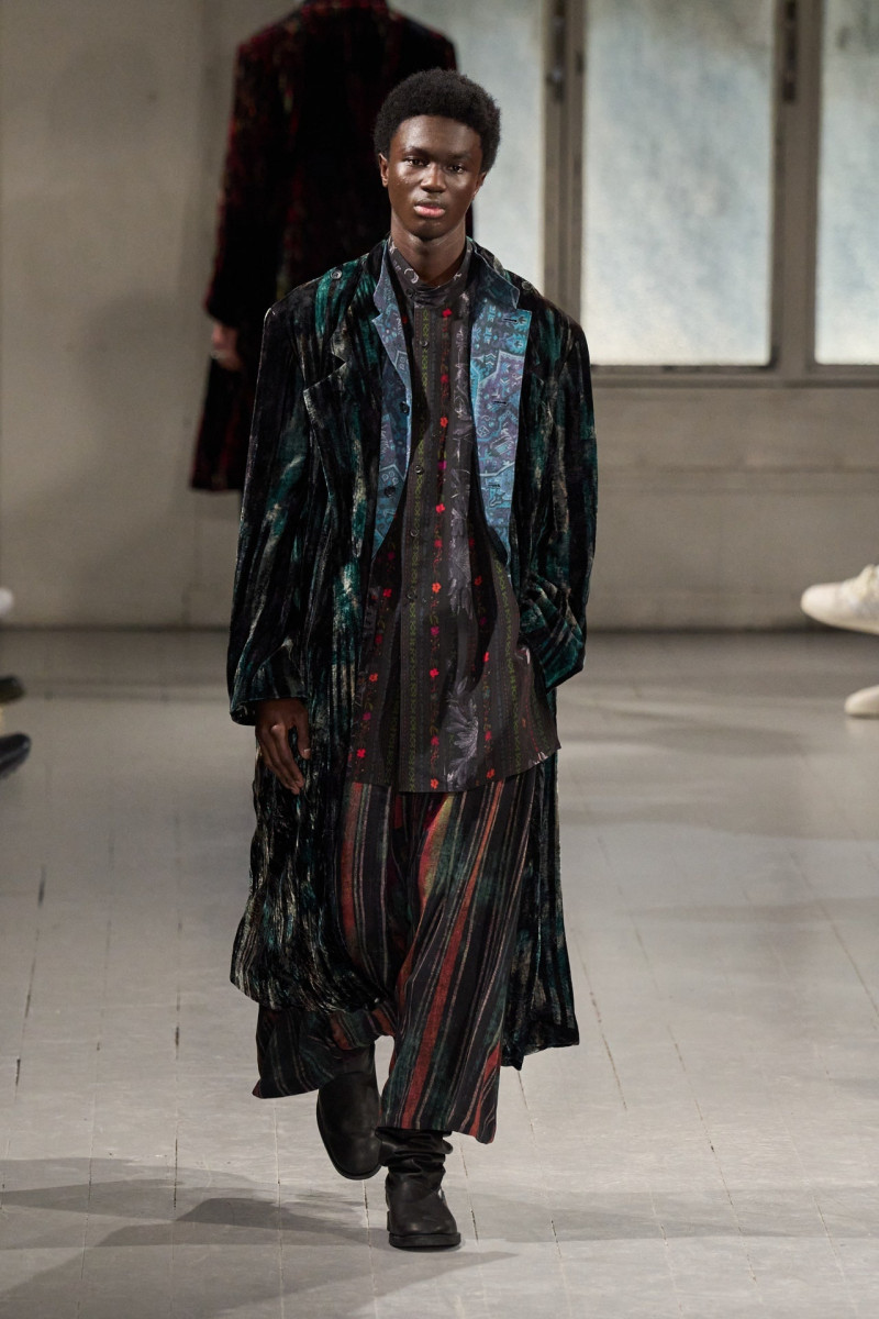 Yohji Yamamoto fashion show for Autumn/Winter 2023