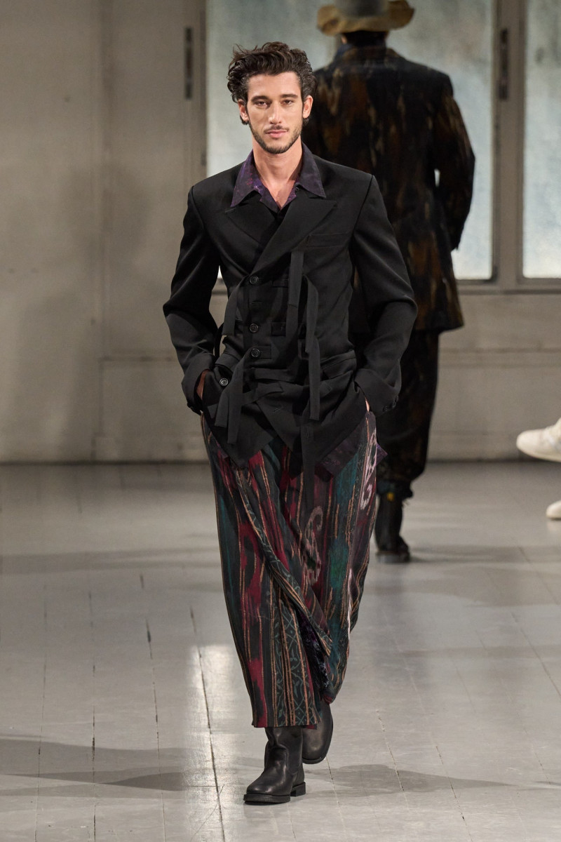 Yohji Yamamoto fashion show for Autumn/Winter 2023