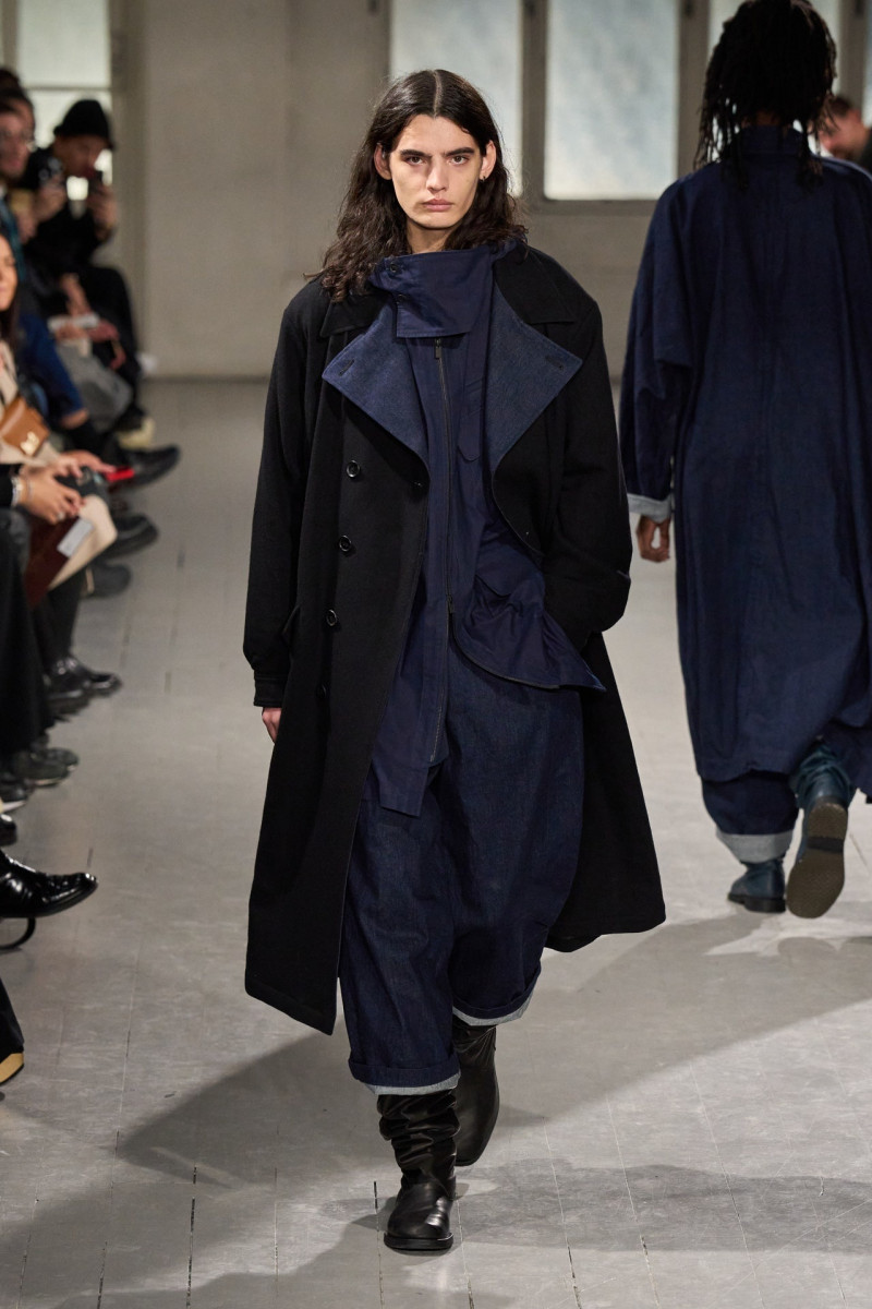 Yohji Yamamoto fashion show for Autumn/Winter 2023