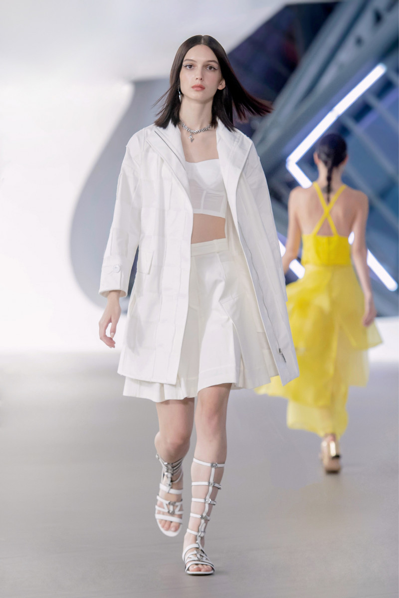 Shiatzy Chen fashion show for Spring/Summer 2023
