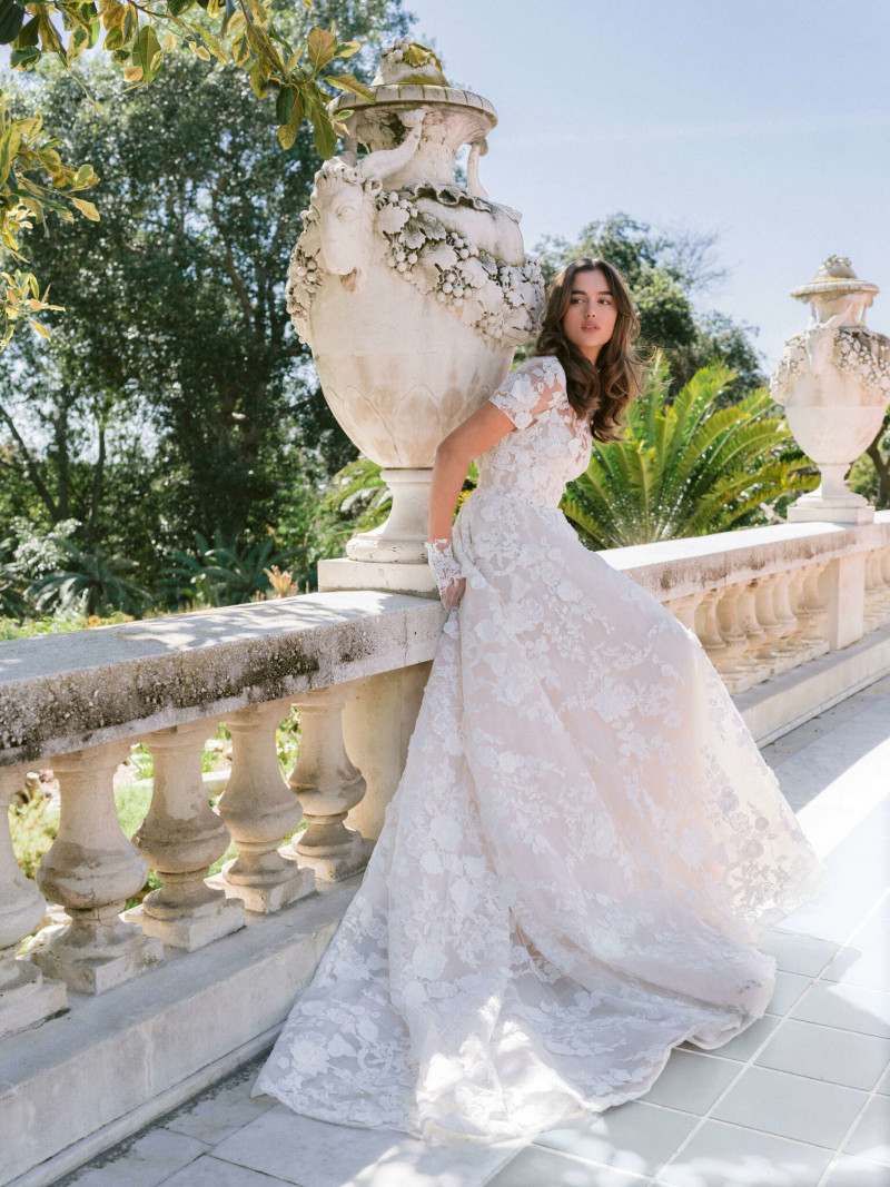 Monique Lhuillier Bridal lookbook for Spring/Summer 2024