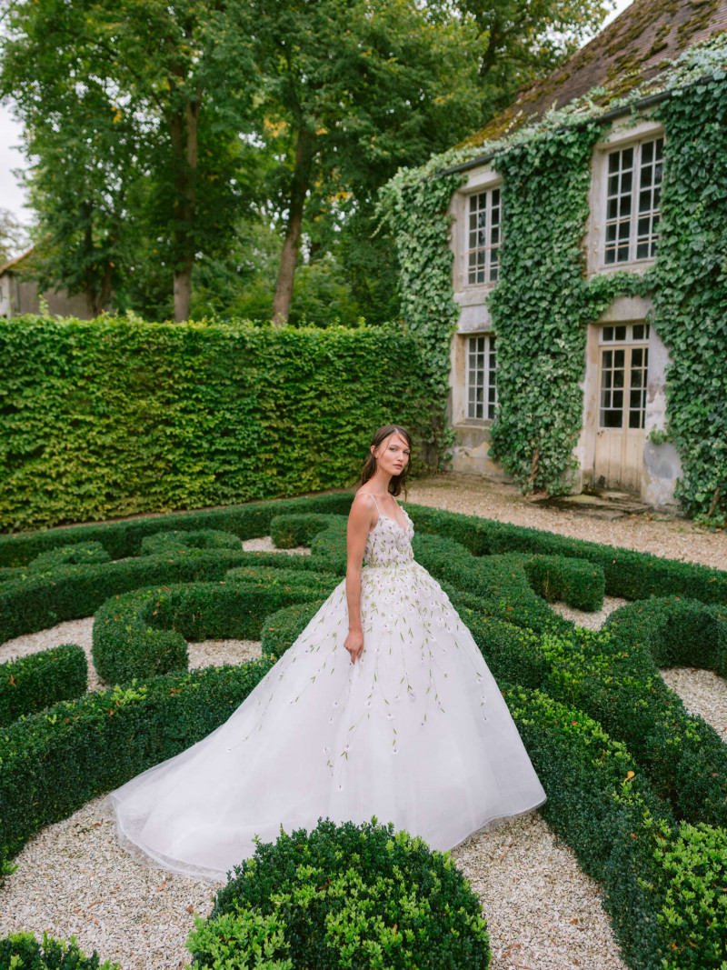 Monique Lhuillier Bridal x Paperless Post lookbook for Autumn/Winter 2023