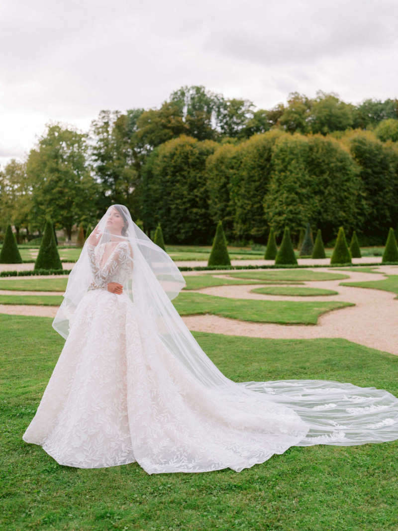 Monique Lhuillier Bridal x Paperless Post lookbook for Autumn/Winter 2023