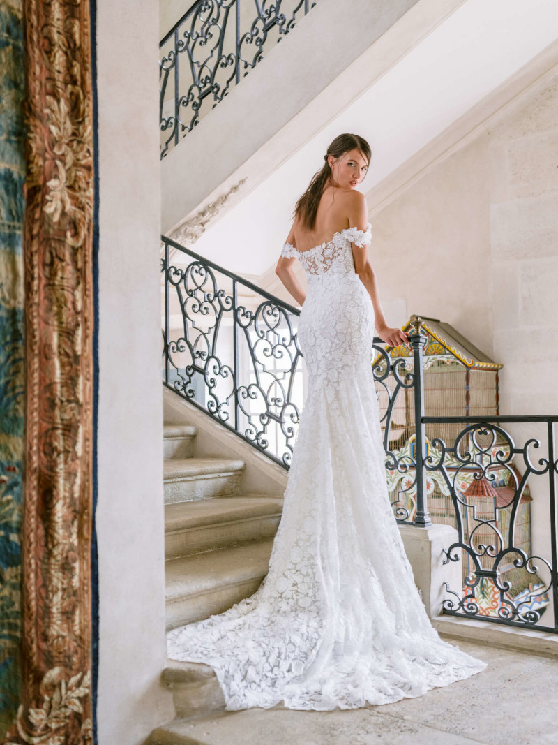 Monique Lhuillier Bridal x Paperless Post lookbook for Autumn/Winter 2023