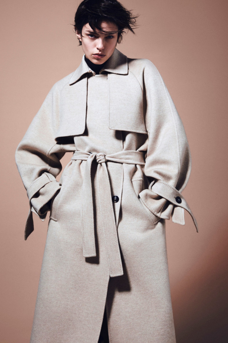 Max Mara Atelier lookbook for Autumn/Winter 2023