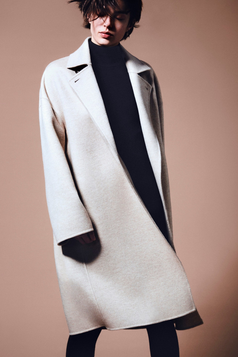 Max Mara Atelier lookbook for Autumn/Winter 2023