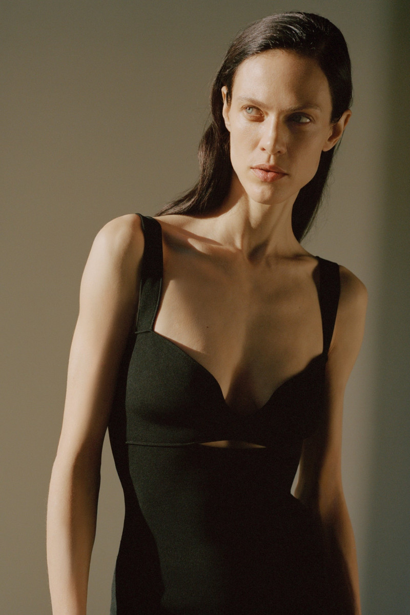 Roland Mouret lookbook for Pre-Fall 2023